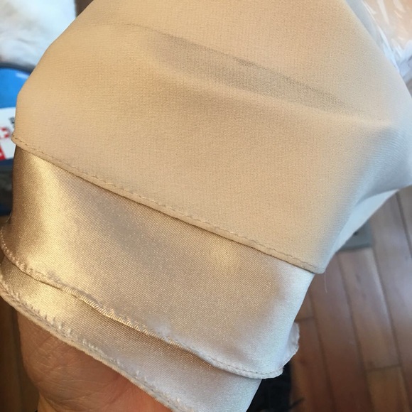 Gorgeous peach sleeveless beaded gown - Picture 6 of 8